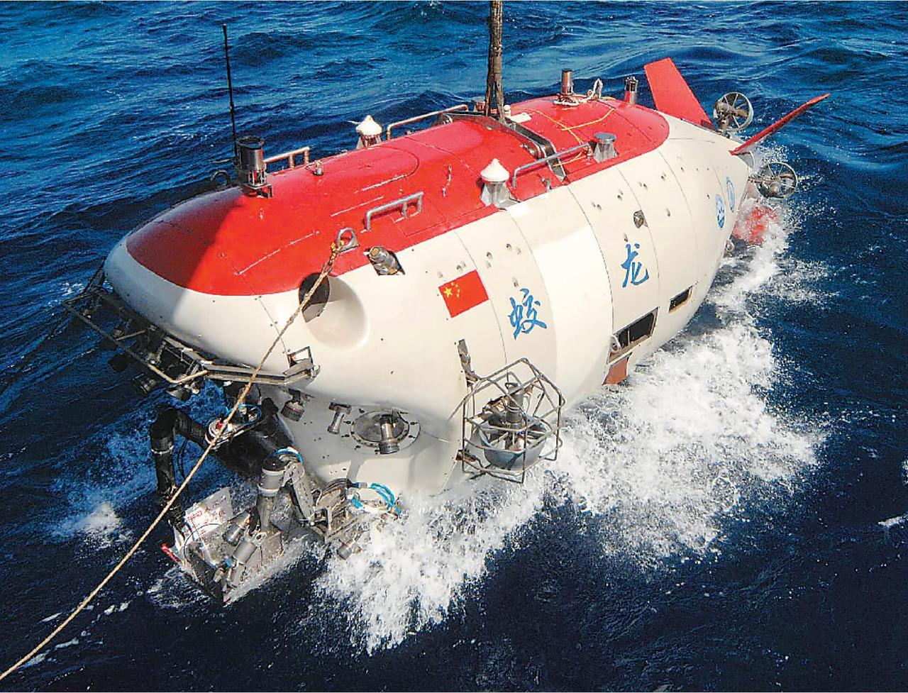 中国潜水器“三大最顶尖技术”，蛟龙号到底多厉害？|生物圈|潜水器|蛟龙号_新浪新闻