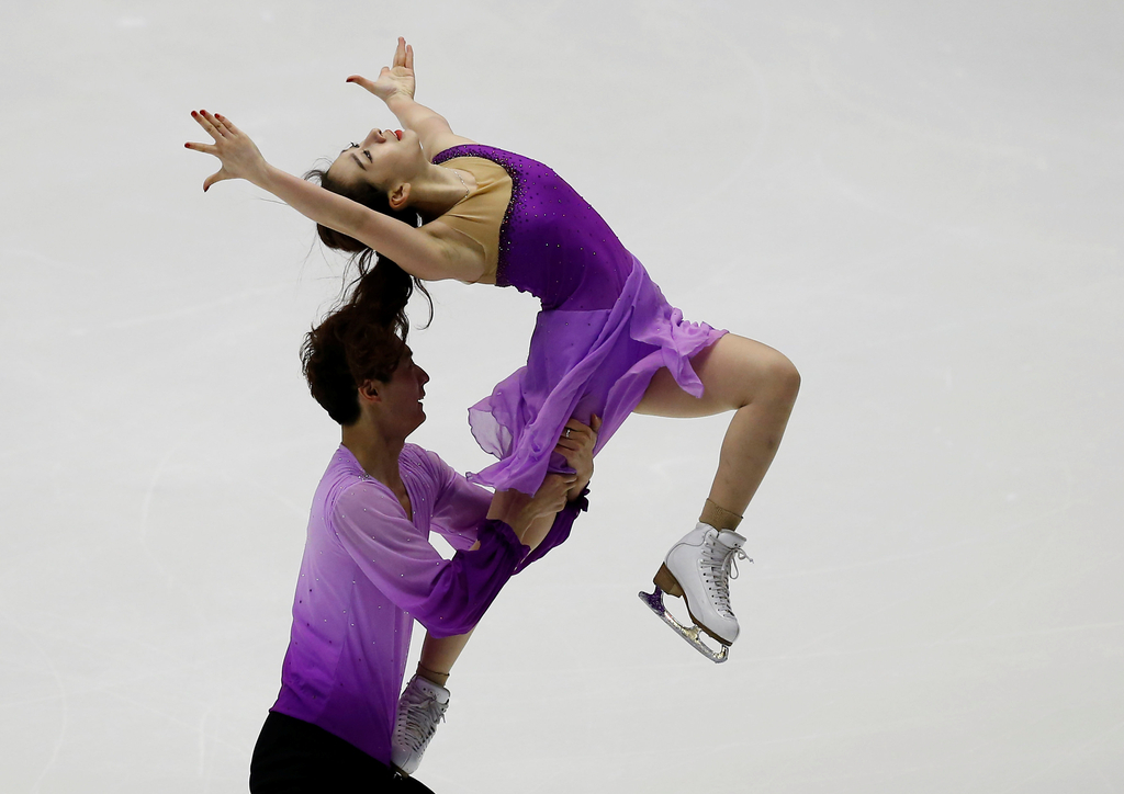 Chen Hong and Zhao Yan of China in action in the figure skating ice dance free dance of the 2017 Sapporo Asian Winter Games.They won the bronze medal on February 24, 2017 in Sapporo, Japan. [Photo: VCG]