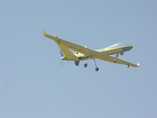 China's domestic Wing-Loong II Unmanned Aircraft System (UAS) successfully completes its maiden flight on Monday.[Photo: news.163.com]