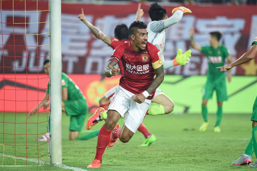 Paulinho celebrates after scoring for Evergrande in the first round of the Chinese Super League on Sunday, March 5, 2017. [Photo: Xinhua]