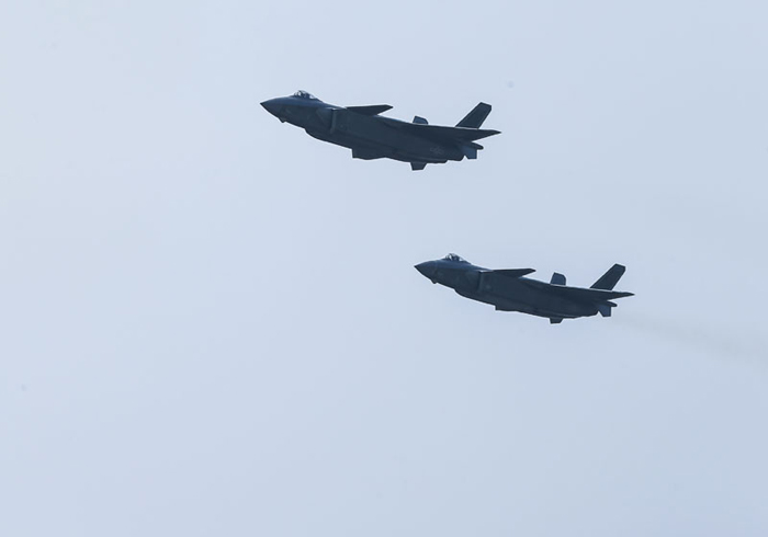 The J-20 stealth fighters perform at the Zhuhai at the Zhuhai International Air Show in 2016.[Photo: China Plus]