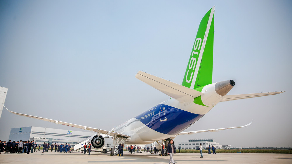 A C919 aircraft, the first Chinese-made large passenger plane, has entered the preparation phase for its maiden flight. [Photo: COMAC]