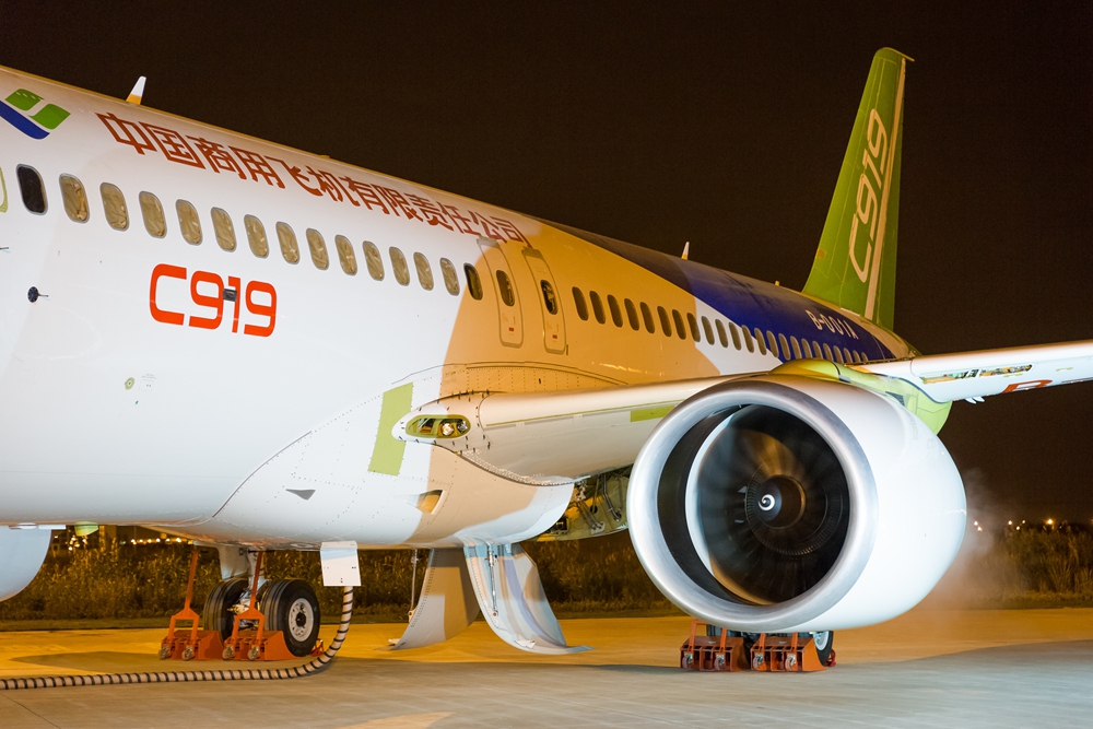 A C919 aircraft, the first Chinese-made large passenger plane, has entered the preparation phase for its maiden flight. [Photo: COMAC]