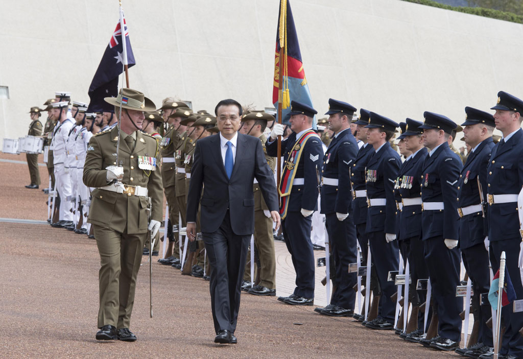 Australian Prime Minister Malcolm Turnbull holds a grand welcoming ceremony for visiting Chinese Premier Li Keqiang in Canberra, Australia, on March 23, 2017. [Photo: gov.cn]