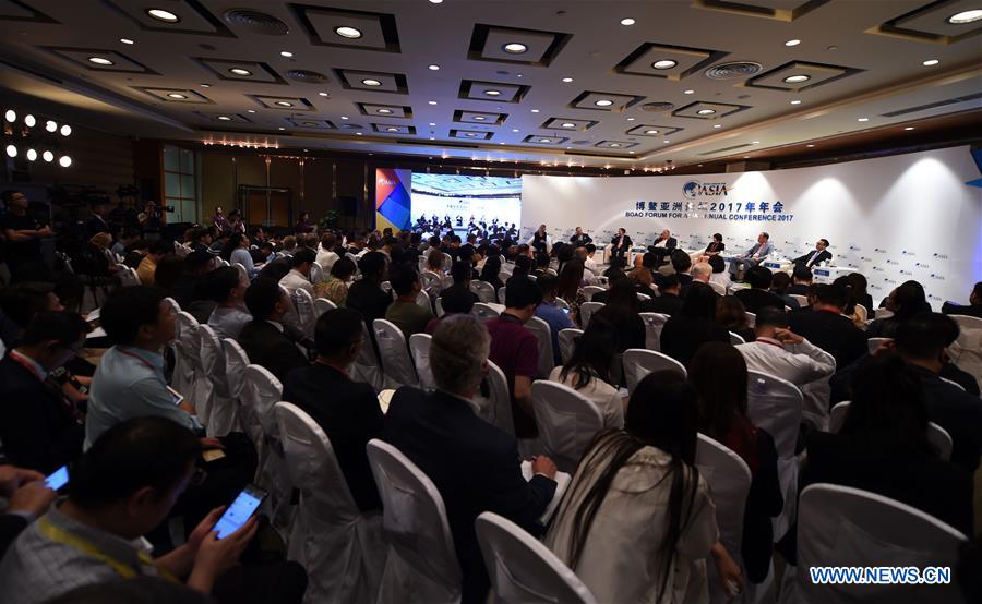 Delegates attend the session of "The Innovators' DNA" at the Boao Forum for Asia Annual Conference 2017 in Boao, south China's Hainan Province, March 23, 2017. (Photo: Xinhua)