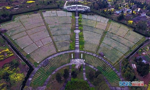 A total of 25,048 Red Army soldiers are buried in this cemetery in Bazhong, Sichuan province. The largest of its kind in China, the cemetery is a major historical and cultural site, which may have extra tourists during China's Tomb Sweeping Day (Qingming festival). [Photo: scol.com.cn].
