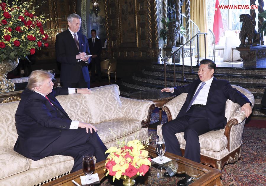Chinese President Xi Jinping (R) and his U.S. counterpart Donald Trump (L) hold the second round of talks in the Mar-a-Lago resort in Florida, the United States, April 7, 2017. [Photo:Xinhua]