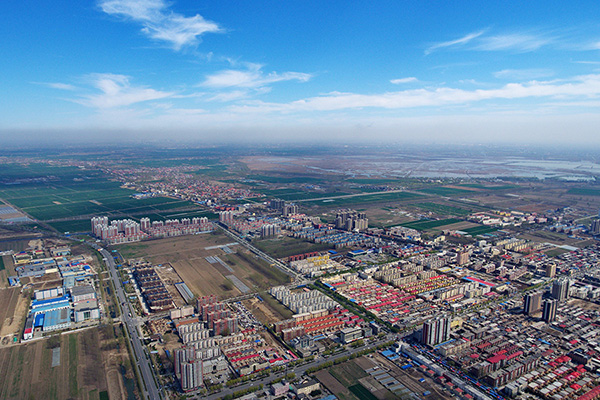 Aerial photo taken on April 1, 2017 shows Anxin county, North China's Hebei province.[Photo/Xinhua]
