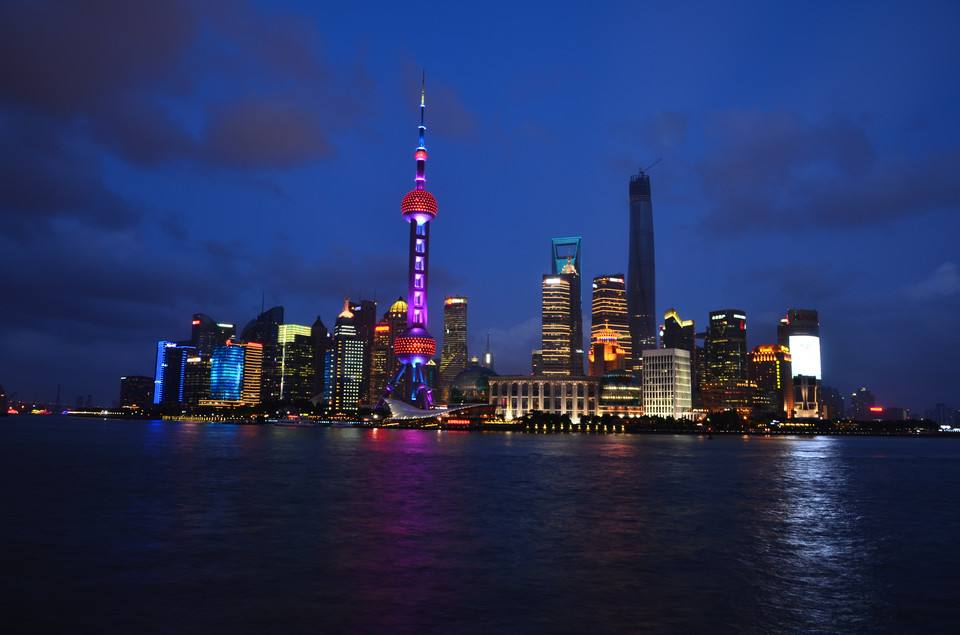 Shanghai has surpassed Hong Kong and Singapore to be the world's largest international trading city. [Photo: 163.com]
