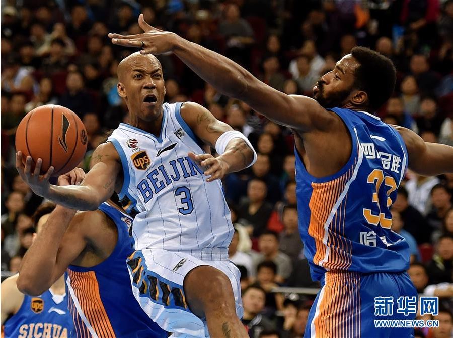Marbury led Beijing lost their host game with Sichuan on Feb. 19, 2017, shutting their chance to make playoffs. [File photo: Xinhua]