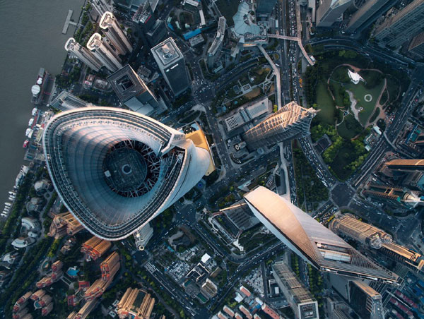 Shanghai Tower is seen from above. [Photo: lvmama.com]