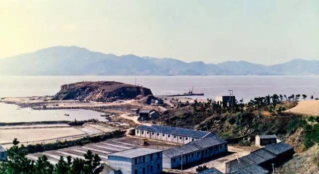 Aoshan Island before the oil storage base was built [File Photo: weixin.qq.com]