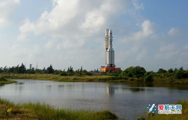 Long March 5 is shown to public on Nov.23, 2015 at the Wenchang Satellite Launch Center in south China's Hainan province. [Photo/Aihangtian.com]