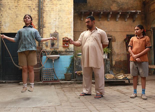 《摔跤吧!爸爸》征服中国观众 Indian film 'Dangal' becomes a talking point in China 