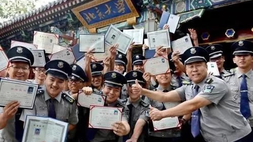More than 500 security guards working at Peking University were admitted to graduate schools or became university instructors in the last 20 years. [File Photo: CGTN]