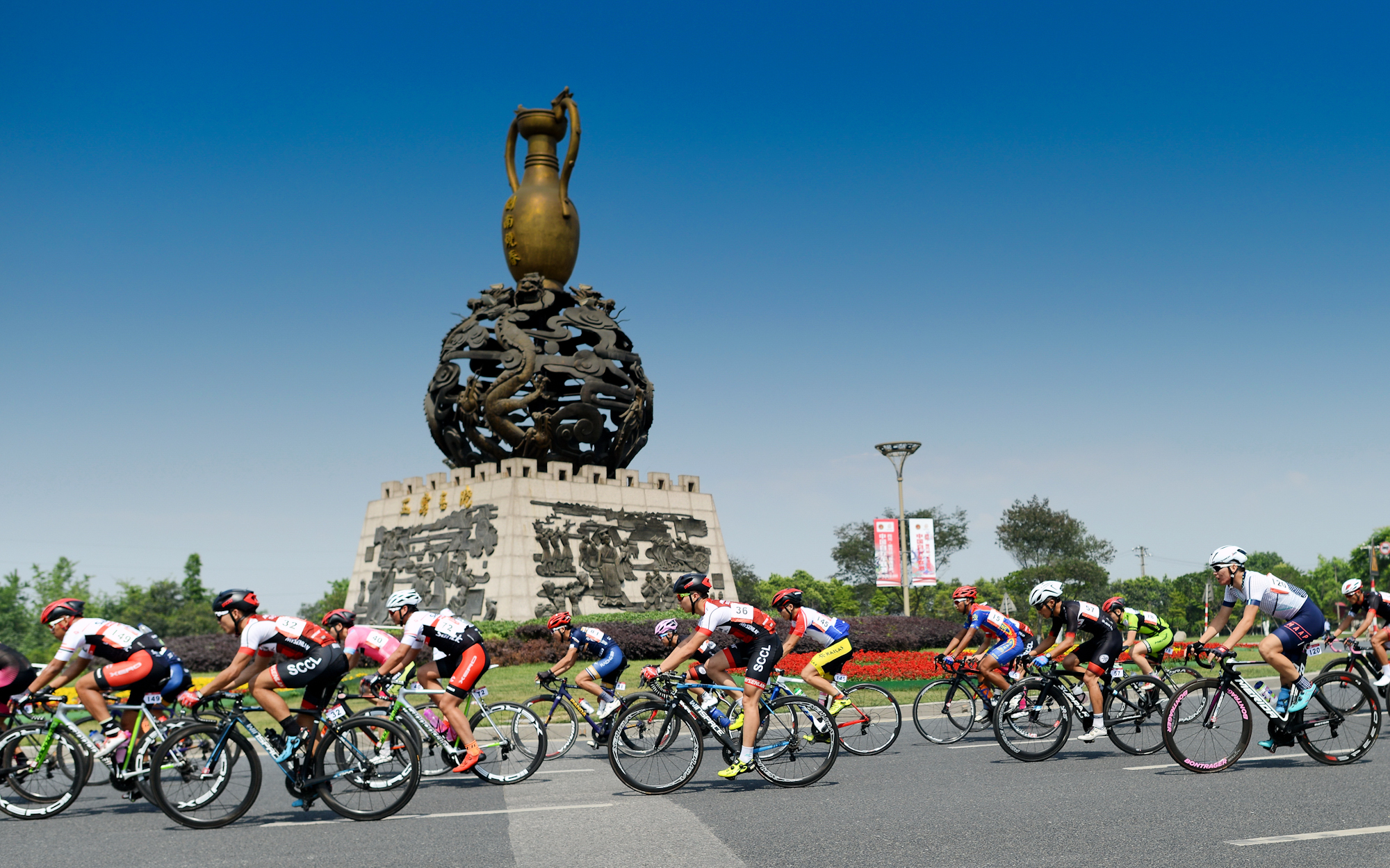 The 2017 Chinese Cycling League races kicks off on Friday May 26, in Mianzhu, southwest China's Sichuan Province. [Photo: Provided to China Plus]