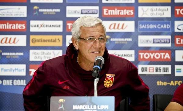 Marcello Lippi, head coach of the men's national football team of China, speaks at a press conference. [Photo: sohu.com] 