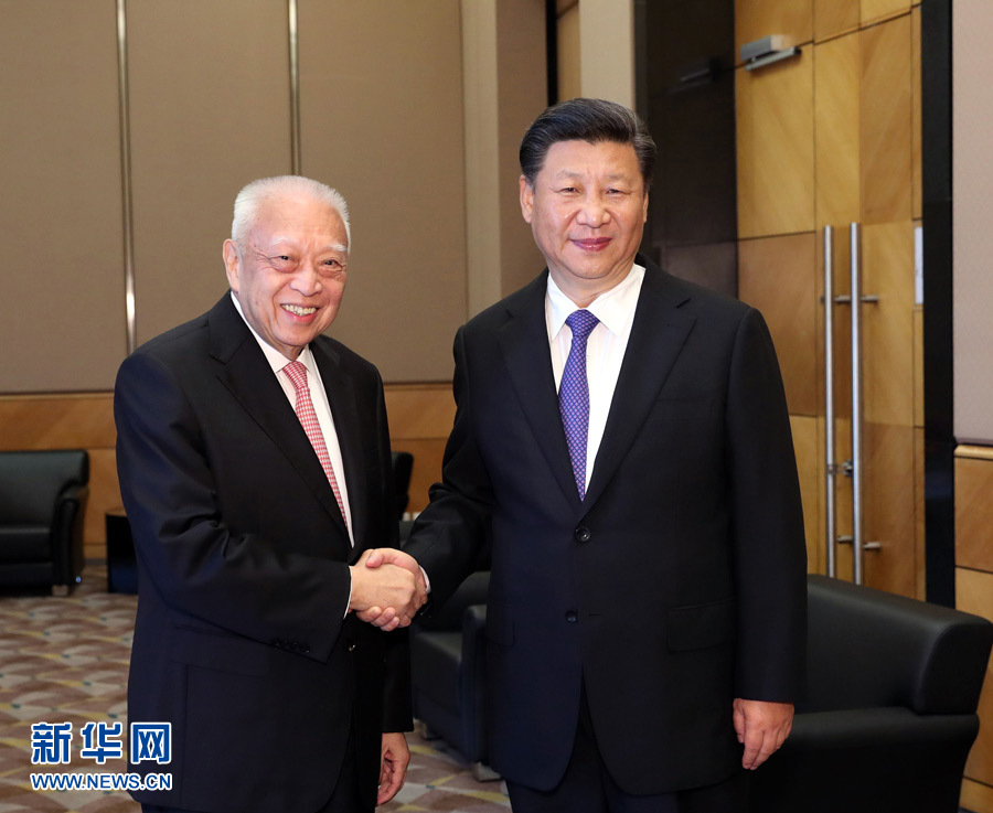 President Xi Jinping meets with Tung Chee-hwa, the first chief executive of the Hong Kong Special Administrative Region (HKSAR), Friday, June 30, 2017. [Photo: Xinhua]