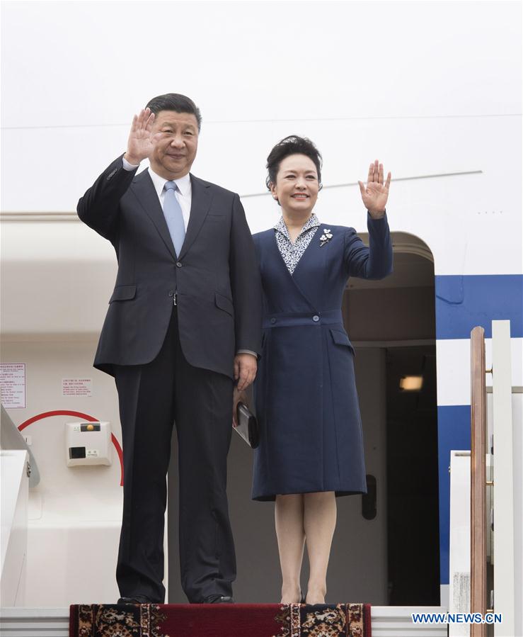 Chinese President Xi Jinping and his wife Peng Liyuan arrive in Moscow, Russia, July 3, 2017. [Photo: Xinhua/Li Xueren]