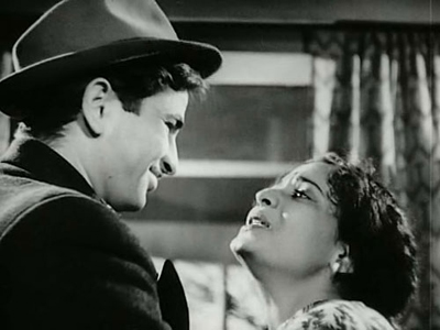 In 1955, Changchun Film Studio introduced Raj Kapoor's 1951 classic "Awaara", which was the first Indian film screened at Chinese theatres.[Photo:gb.cri.cn]