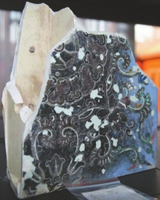 Photo shows the pastel-colored tiles found in Yan Ching Tang. [Photo: thecover.cn]