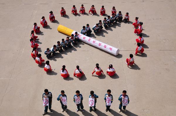 Beijing has fewer smokers as a smoking ban was initiated 2 years ago [Photo: Baidu.com]